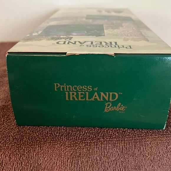 Dolls of the world Barbie collector Edition Princess of Ireland - Picture 3 of 4